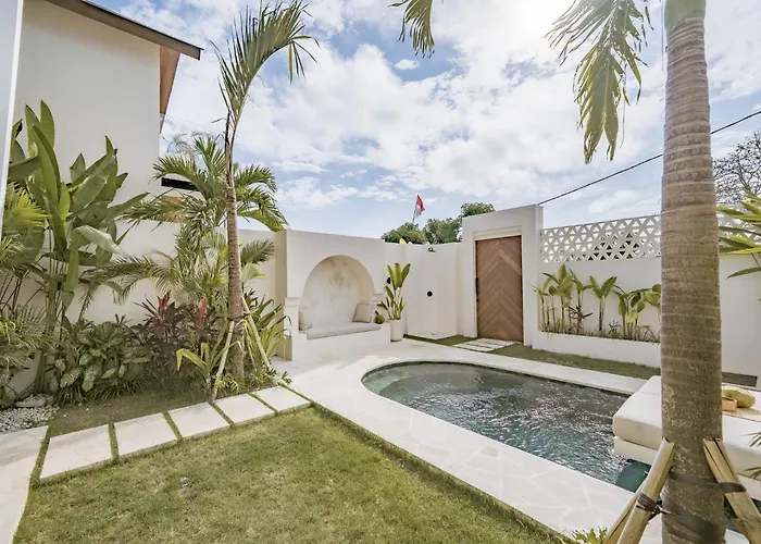 Semilir Villa