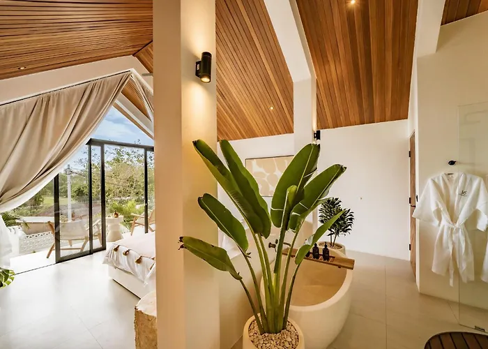 Villa Semilir *